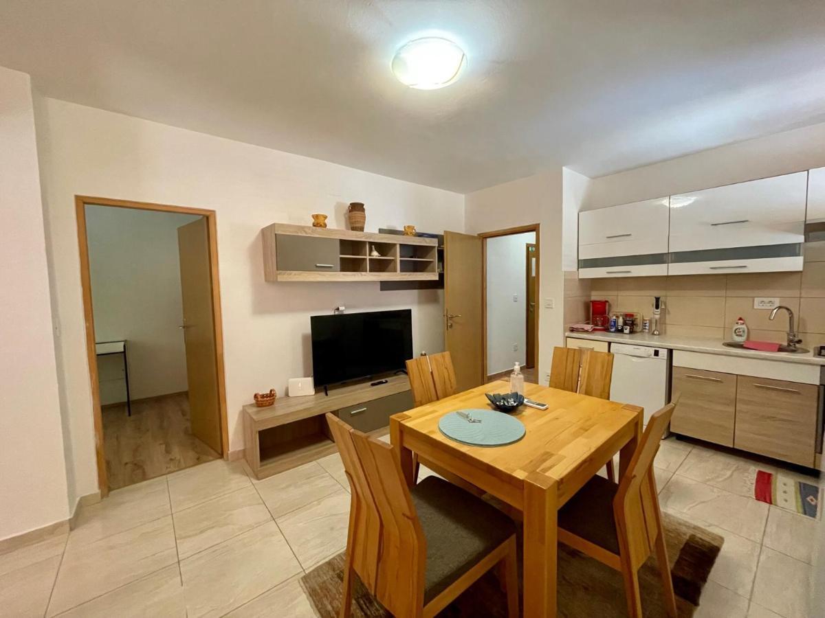 Lovro #1 & #2 Apartments Cres Εξωτερικό φωτογραφία