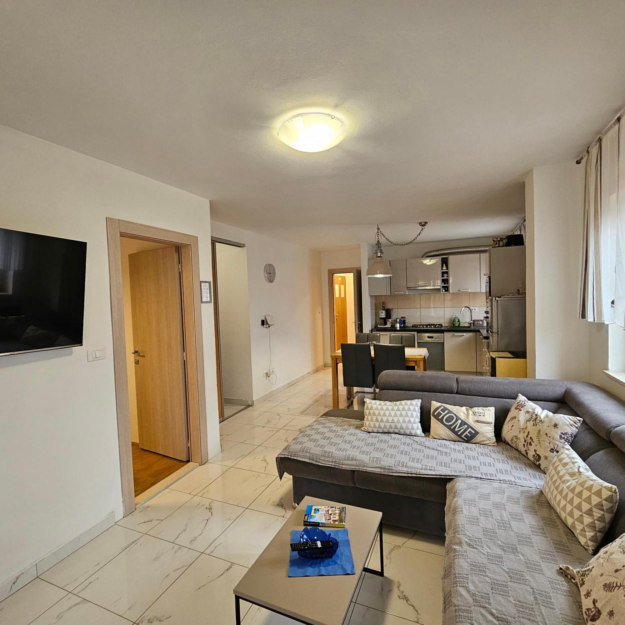 Lovro #1 & #2 Apartments Cres Εξωτερικό φωτογραφία