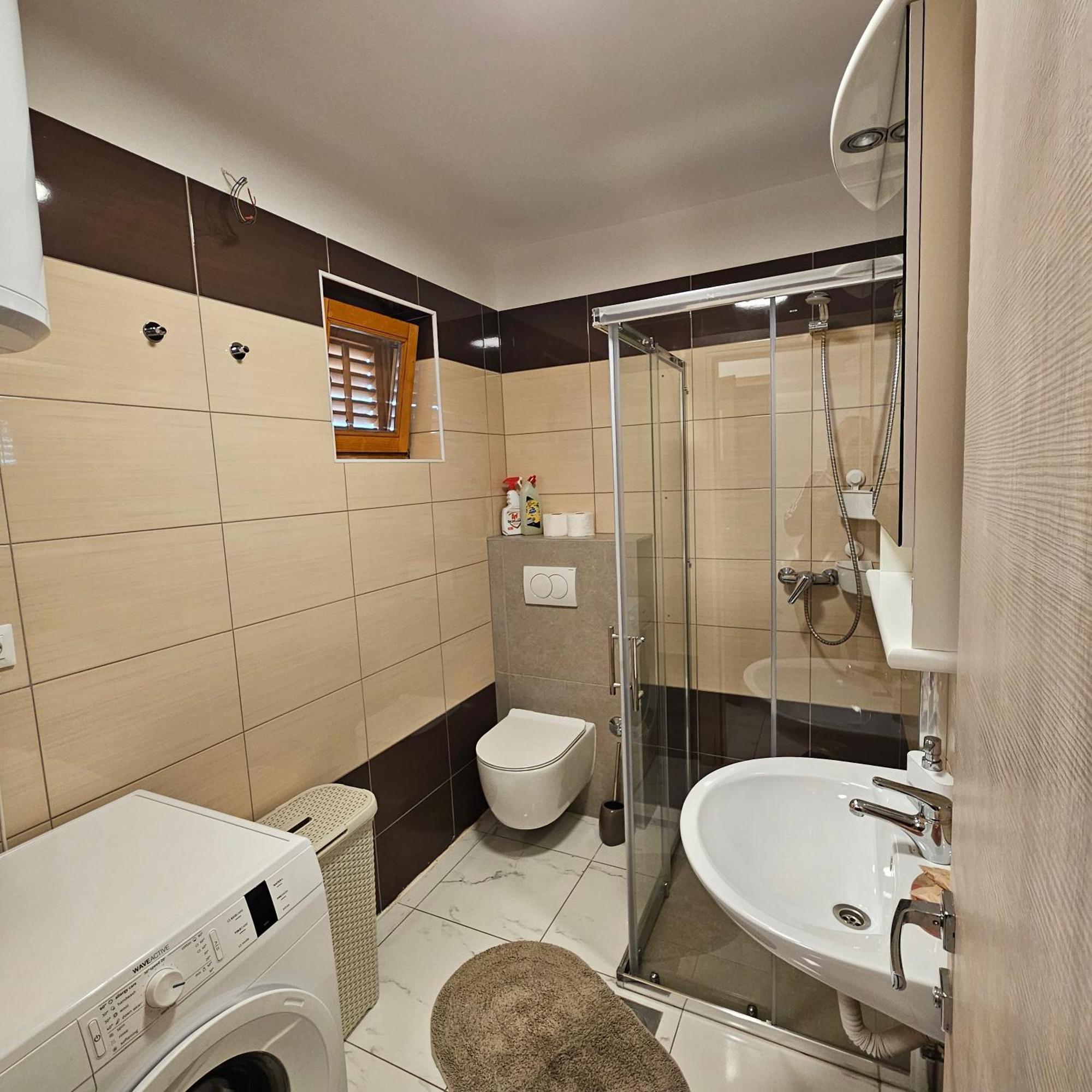 Lovro #1 & #2 Apartments Cres Εξωτερικό φωτογραφία
